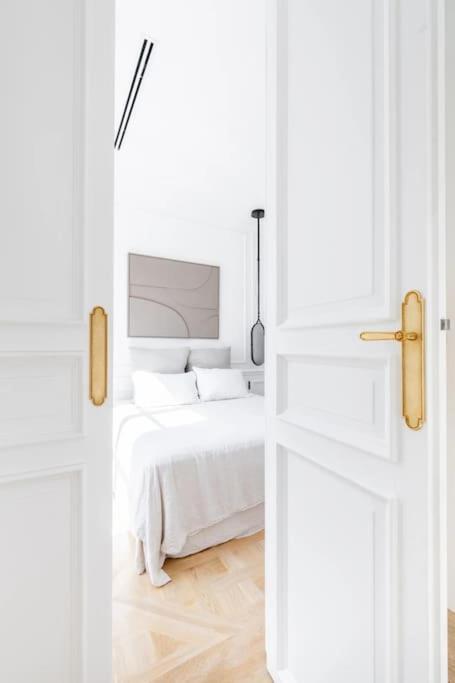 Appartement De Luxe Marais Paris Exteriör bild